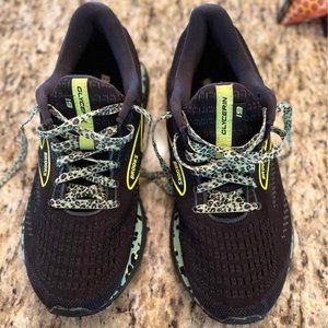 Woman's Size 9 Brooks Glycerin 19 Sneakers